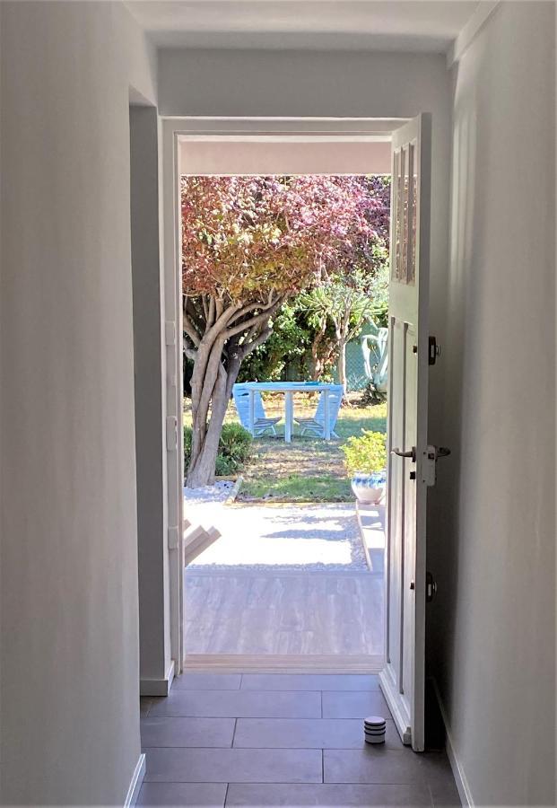 appartement rez de villa proche port et plages de Sanary Extérieur photo