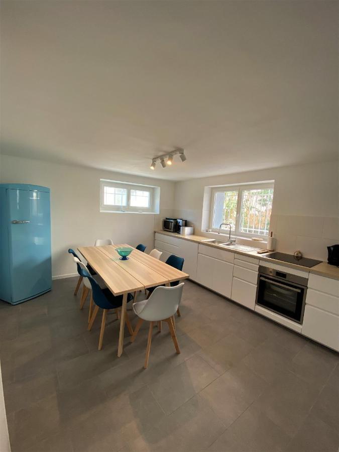 appartement rez de villa proche port et plages de Sanary Extérieur photo