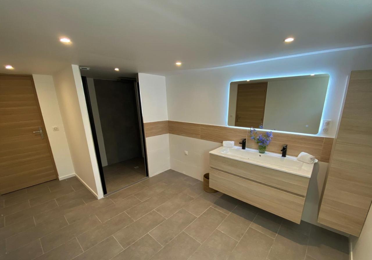 appartement rez de villa proche port et plages de Sanary Extérieur photo