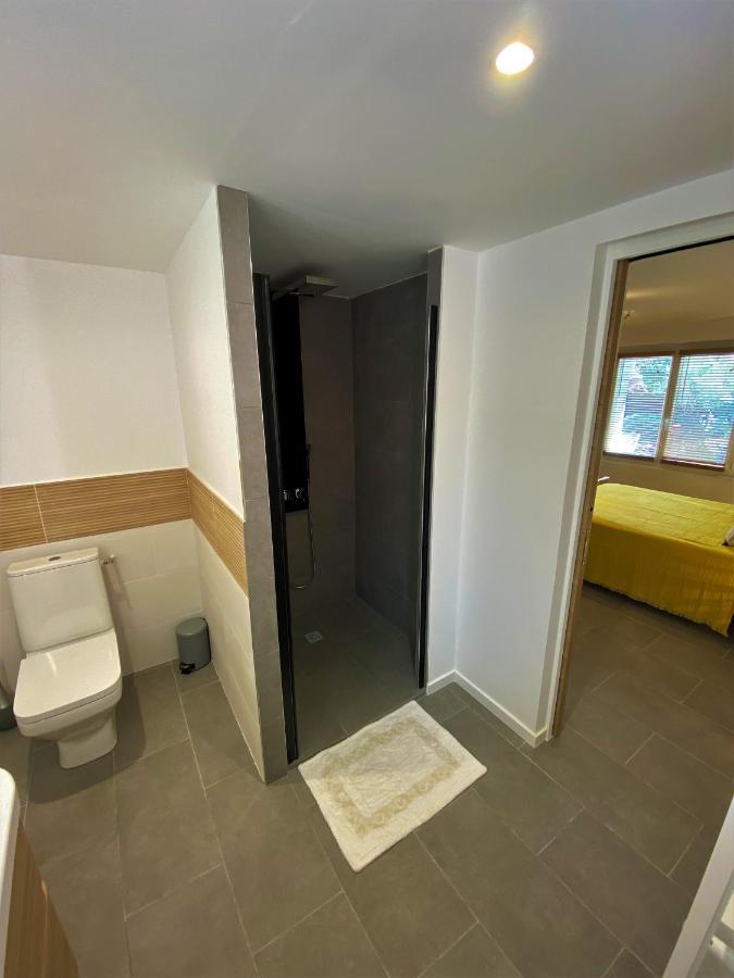 appartement rez de villa proche port et plages de Sanary Extérieur photo