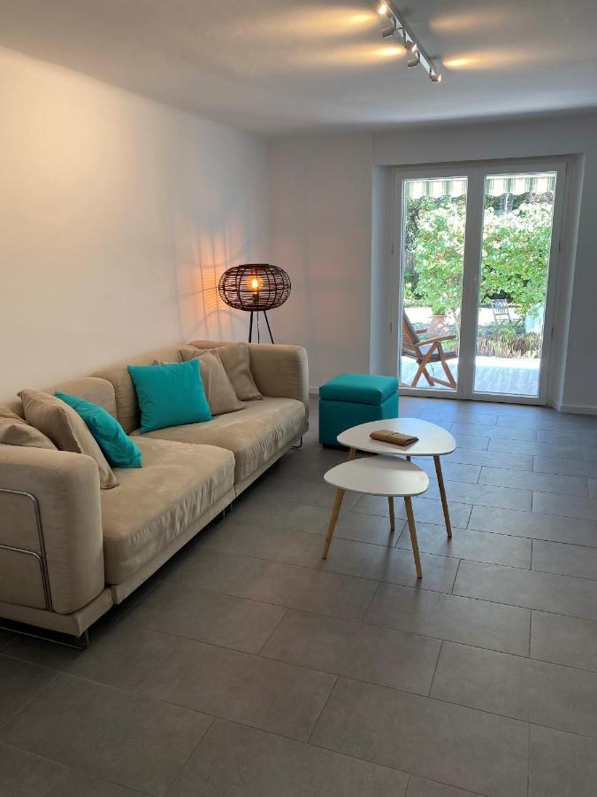 appartement rez de villa proche port et plages de Sanary Extérieur photo