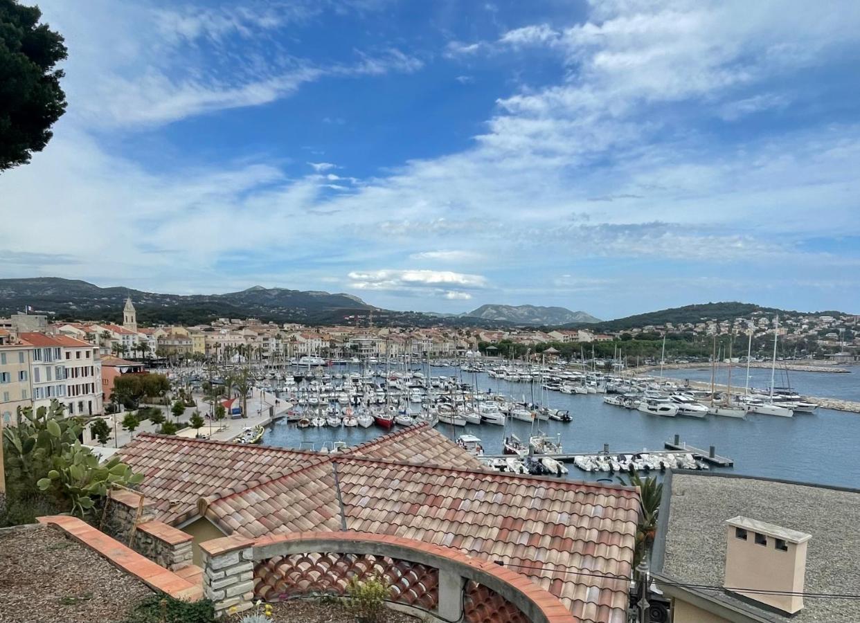 appartement rez de villa proche port et plages de Sanary Extérieur photo