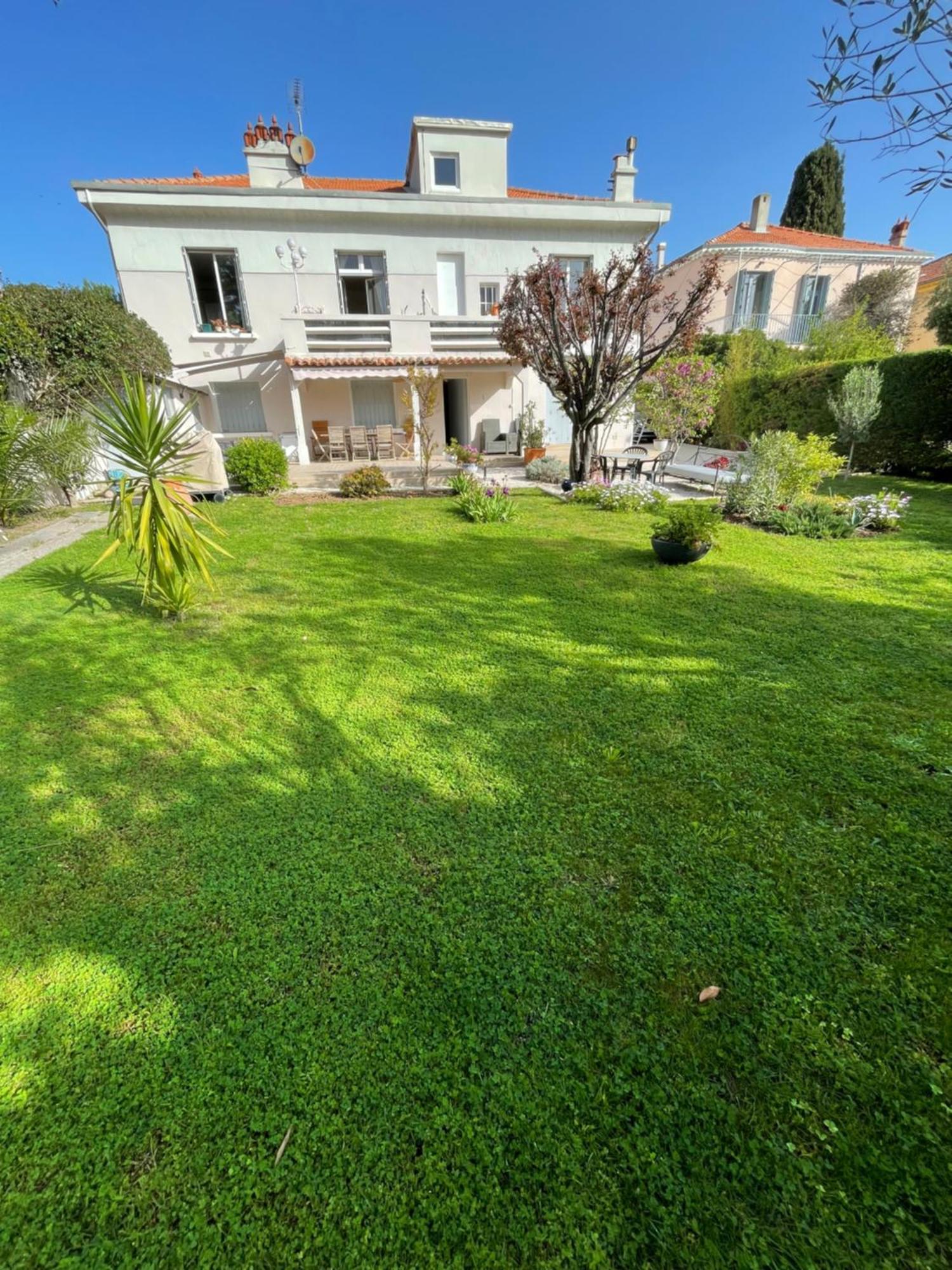 appartement rez de villa proche port et plages de Sanary Extérieur photo